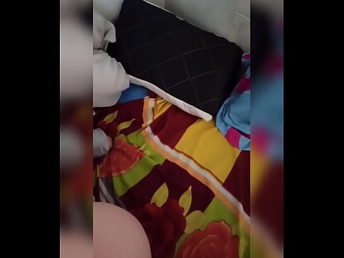 ❤️ Moja cimerica ostaje sama doma jer joj muž ide na odmor a ja koristim priliku da je pojebem i napunim joj dupe mlijekom ️❌  Seks kod nas ❌