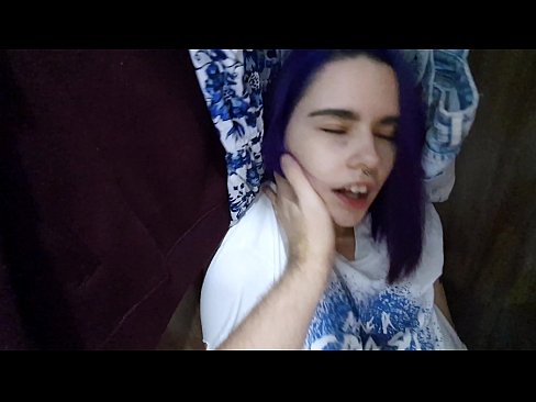 ❤️ Našao sam svoju sestru u ormaru i pomogao joj da svrši ️❌  Seks kod nas ❌